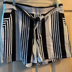INC Large Black/White Stripe Short
